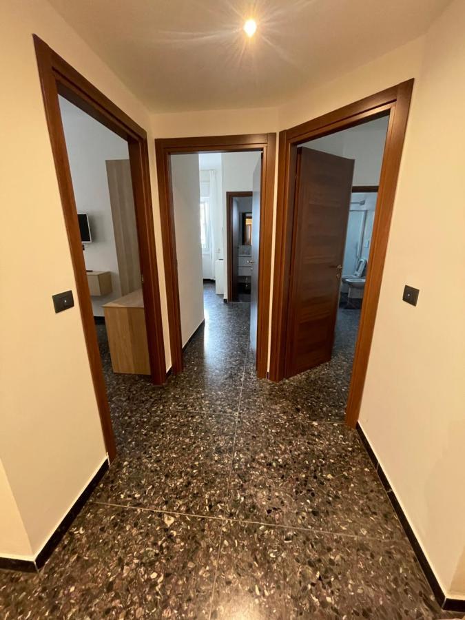Due Passi Dal Mare Hotel Savona Exterior photo
