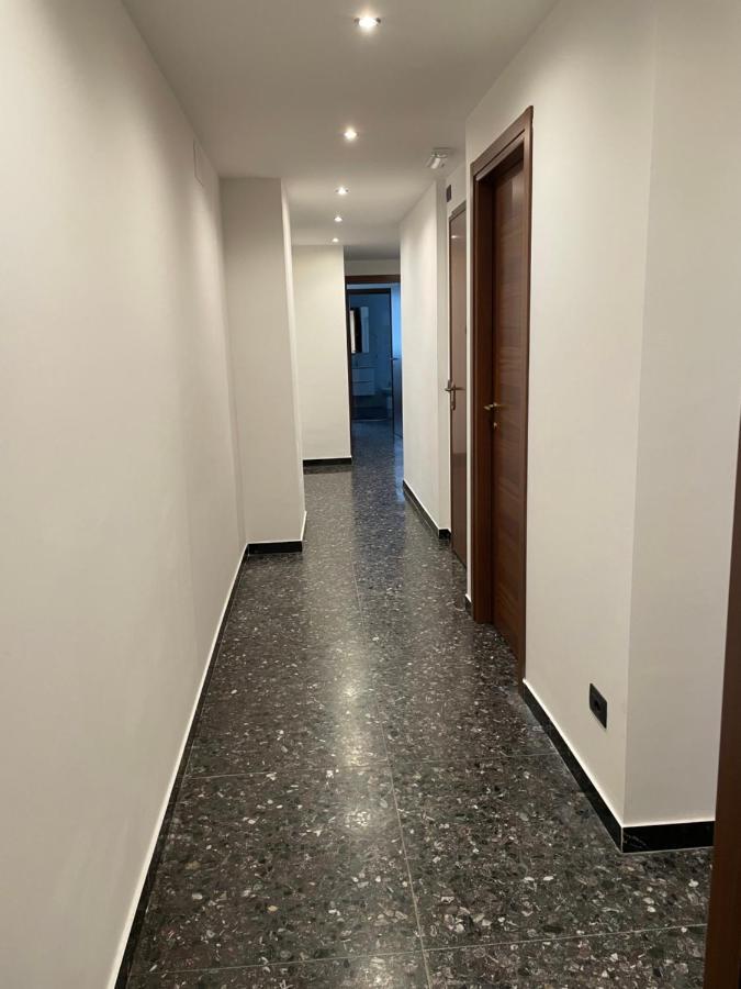 Due Passi Dal Mare Hotel Savona Exterior photo